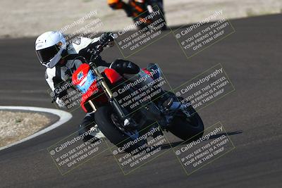 media/Sep-20-2025-TrackDaz (Sat) [[27f0cde673]]/B Group/1020am (Turn 3)/